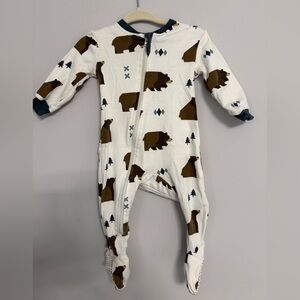 Adorable Bear Pattern Kids zippy jams Footie Pajamas in 3-6M with zippered legs